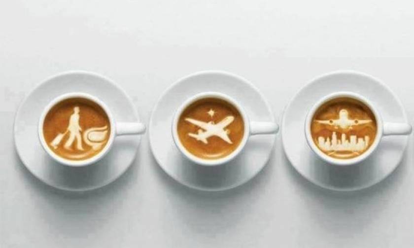 Παραγγέλλεις καφέ όταν ταξιδεύεις με αεροπλάνο; Την πάτησες!