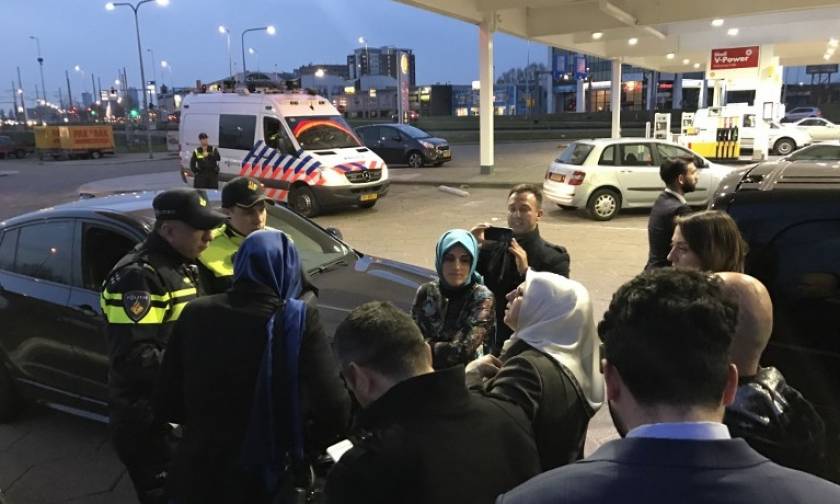 Νέο διπλωματικό επεισόδιο: «Μπλόκο» Ολλανδών αστυνομικών σε Τουρκάλα υπουργό στα σύνορα
