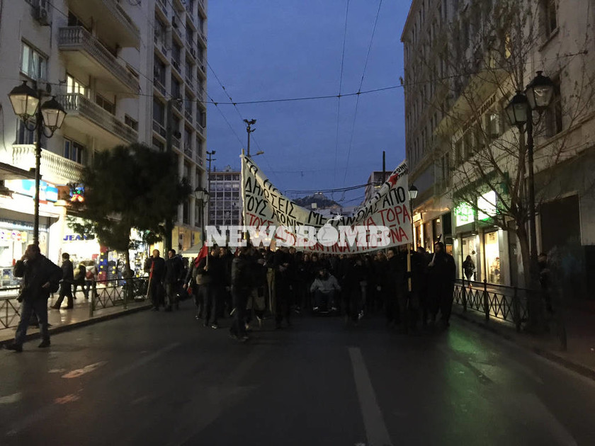 Πορεία διαμαρτυρίας αντιεξουσιαστών στο κέντρο της Αθήνας 