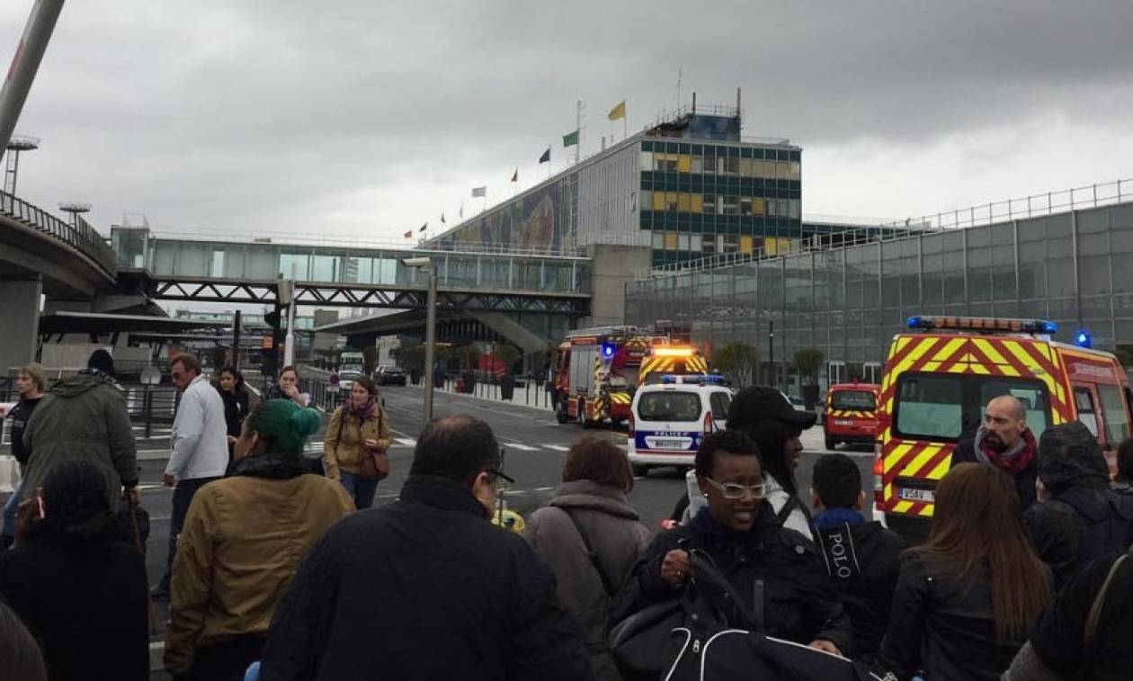Επίθεση στο αεροδρόμιο Ορλί στο Παρίσι: Δείτε εικόνα από το σημείο