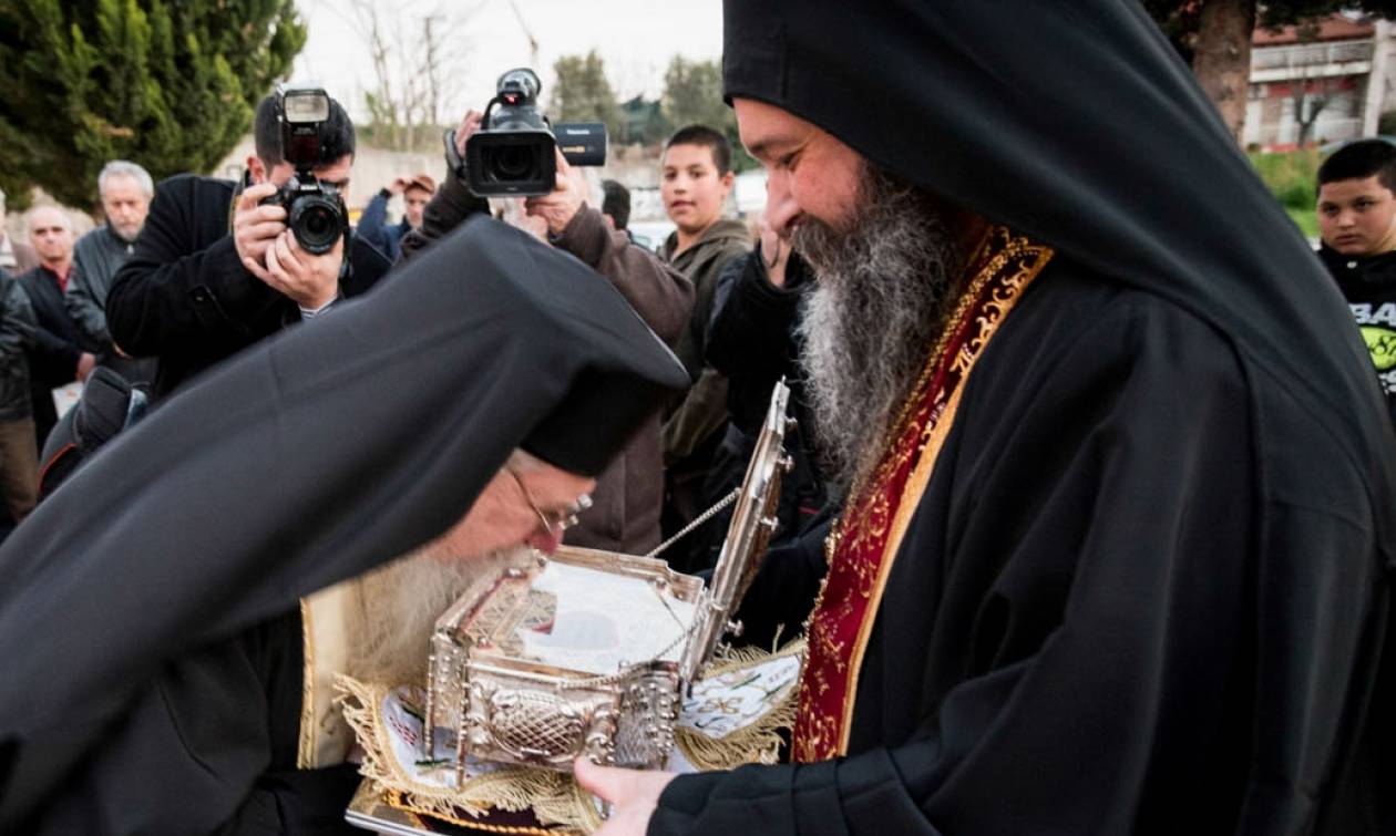 Υποδοχή αφθάρτου χειρός του Αγίου Γεωργίου στη Θεσσαλονίκη