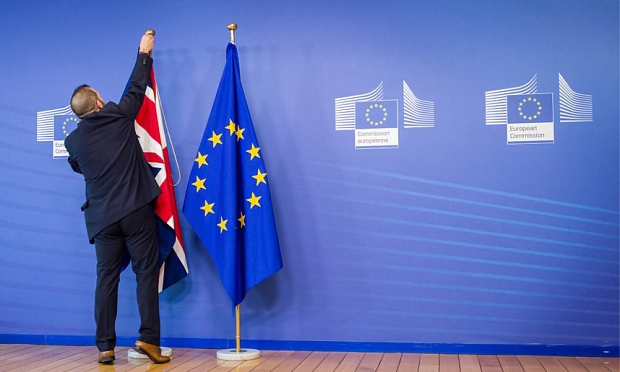 «Πυρετός» στην ΕΕ ενόψει Brexit: Σύνοδος ηγετών για υιοθέτηση κοινής θέσης