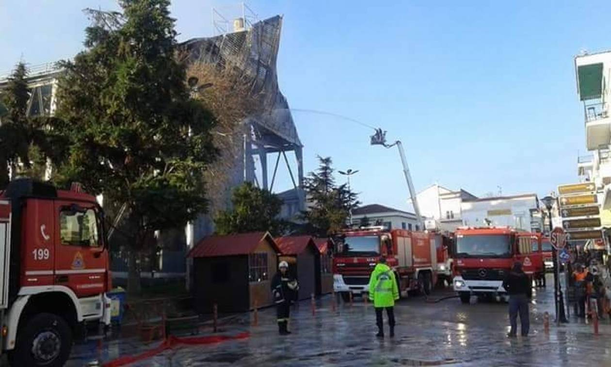 Διδυμότειχο: Κατασβέστηκε η φωτιά στο τέμενος Βαγιαζήτ - Αποκλειστικές φωτογραφίες