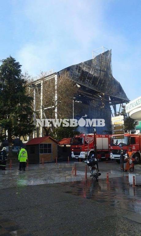 Διδυμότειχο: Κατασβέστηκε η φωτιά στο τέμενος Βαγιαζήτ (pics&vid)