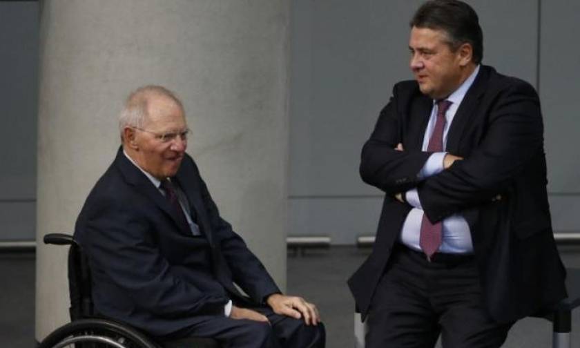«Εμφύλιος» στη γερμανική κυβέρνηση για το ζήτημα της Ελλάδας