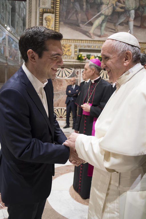 Το «ευχαριστώ» του Πάπα Φραγκίσκου στον Αλέξη Τσίπρα και η απάντηση του πρωθυπουργού (pics)
