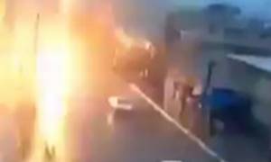 Απίστευτο βίντεο: Κεραυνός χτύπησε αυτοκίνητο εν κινήσει και δείτε τι έγινε!