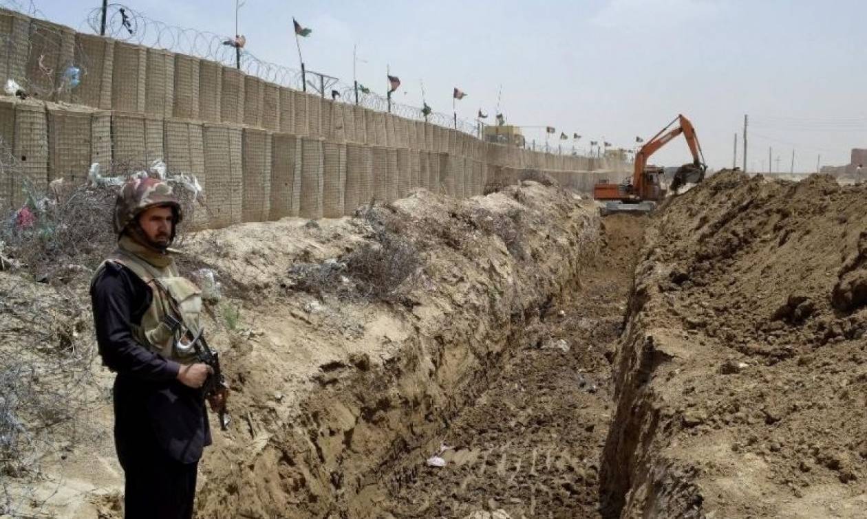 Το Πακιστάν άρχισε να κατασκευάζει φράχτη στα σύνορα με το Αφγανιστάν
