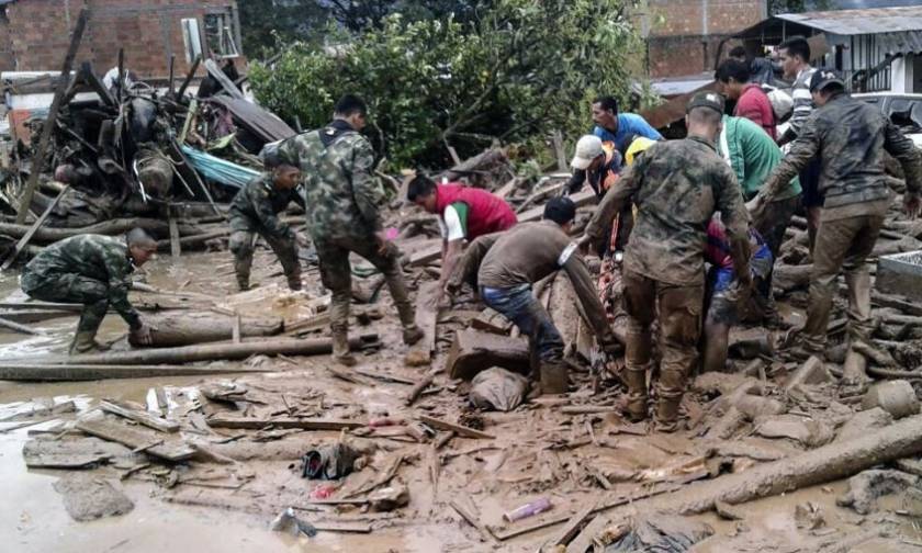 Εικόνες φρίκης στην Κολομβία: Ποτάμια λάσπης «κατάπιαν» τουλάχιστον 110 ανθρώπους (photos)