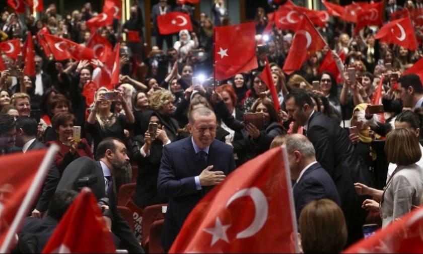 Δημοψήφισμα Τουρκία: Για τι ακριβώς ψηφίζουν οι Τούρκοι – Τι δείχνουν οι τελευταίες δημοσκοπήσεις