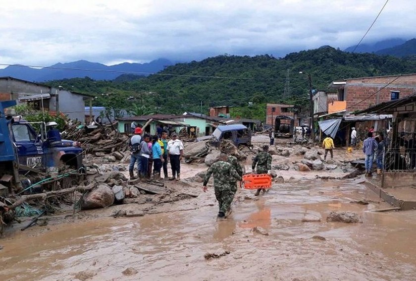 «Βιβλική» καταστροφή στην Κολομβία: Κατολισθήσεις λάσπης «κατάπιαν» 254 ανθρώπους (Pics+Vids)