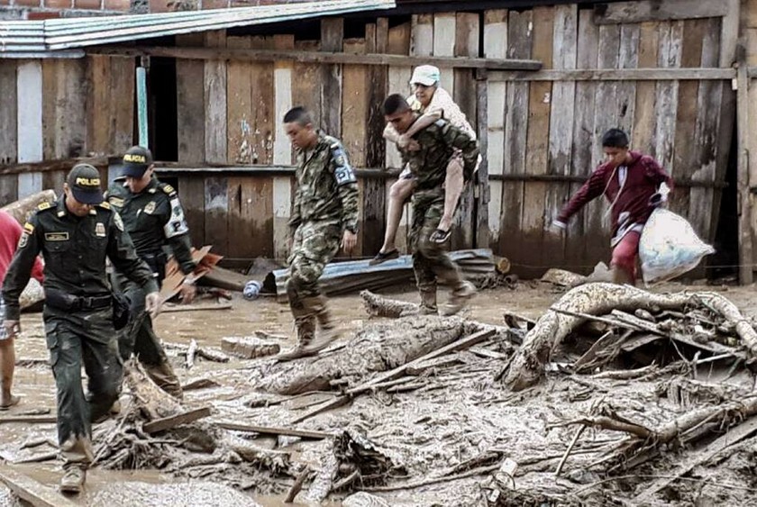 Ανείπωτη τραγωδία στην Κολομβία: Η λάσπη «έθαψε» 254 ανθρώπους (pics+vids)