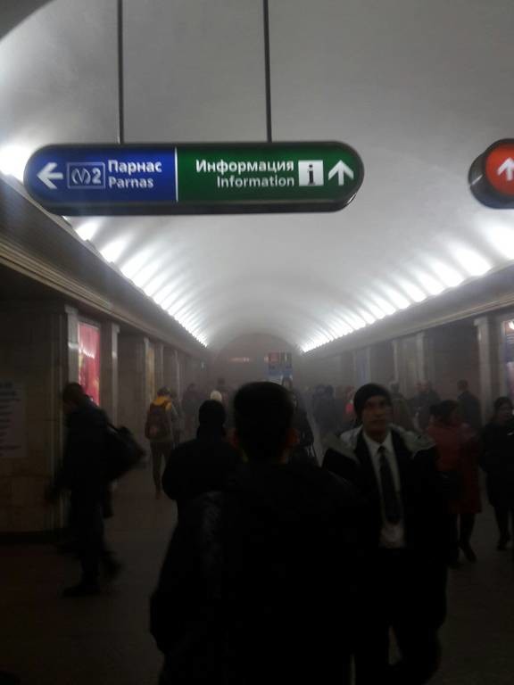 ΕΚΤΑΚΤΟ: Συναγερμός στη Ρωσία: Έκρηξη στο μετρό της Αγίας Πετρούπολης - Συγκλονιστικές φωτογραφίες