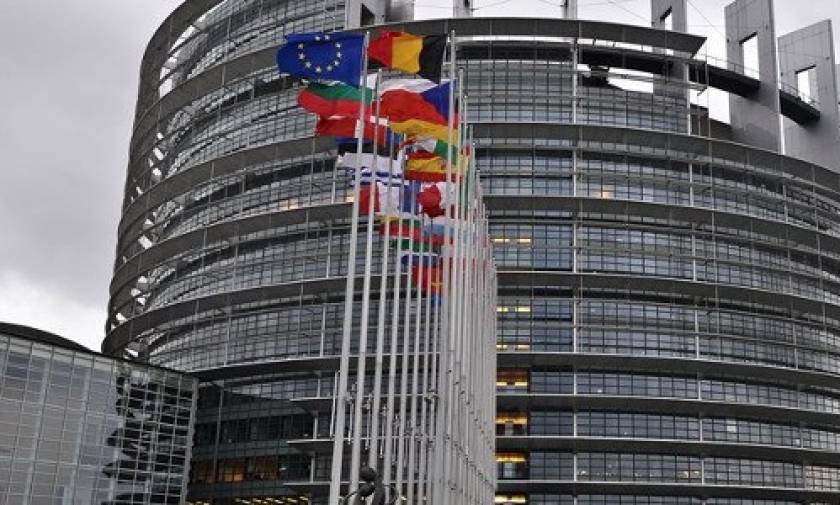 Στο Ευρωπαϊκό Κοινοβούλιο το ελληνικό πρόγραμμα και το κλείσιμο της αξιολόγησης