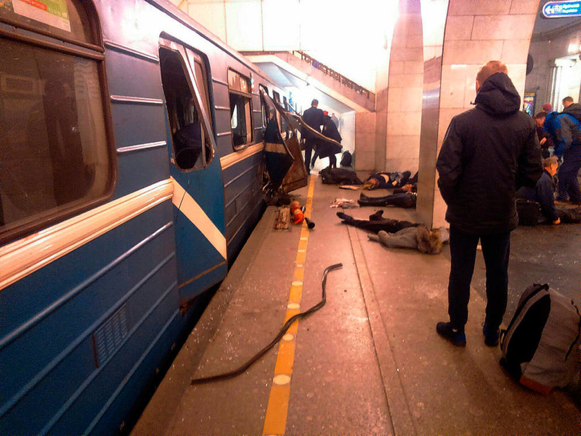 Έκρηξη Αγία Πετρούπολη: Συγκλονιστικές εικόνες από το μετρό – Θλίψη και ανησυχία στη χώρα
