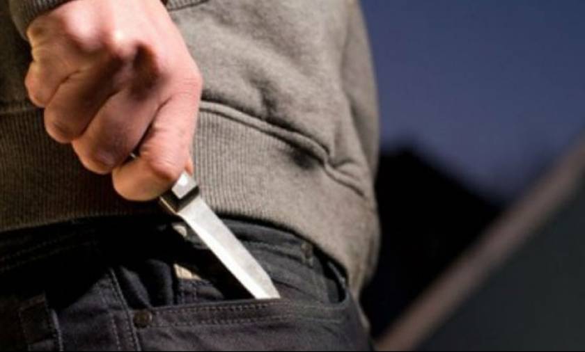 Μαρούσι: Συνελήφθησαν δύο άτομα που λήστευαν πεζούς με την απειλή μαχαιριού