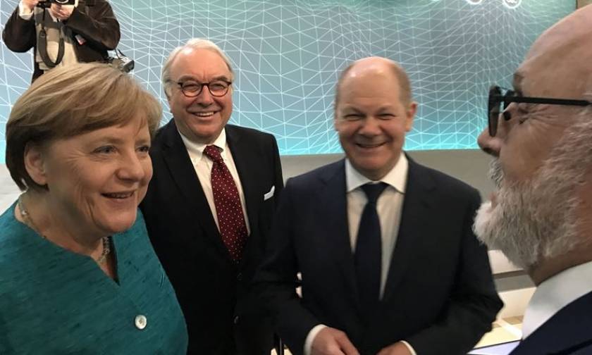 Γερμανία: Θερμό καλωσόρισμα Μέρκελ στον Κουρουμπλή