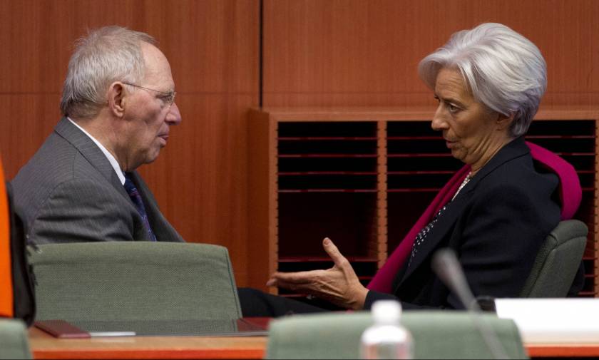 «Τορπίλη» Σόιμπλε: Έβαλε το ΔΝΤ να ζητήσει περικοπές από το 2018!