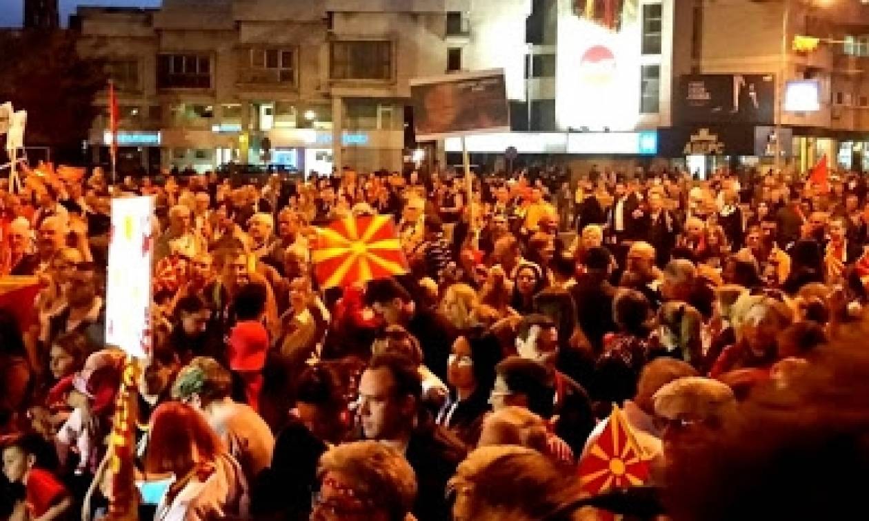 Σκόπια: «Δημιουργούνται παραστρατιωτικές ομάδες που υποστηρίζουν τον Γκρούεφσκι»