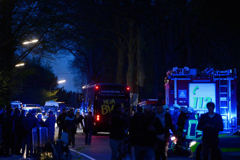 ΣΟΚ στη Γερμανία: Εκρήξεις δίπλα στο πούλμαν της Ντόρτμουντ - Αναβάλλεται ο αγώνας με τη Μονακό