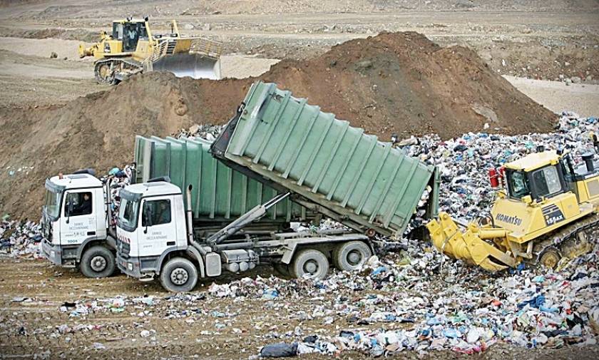 «Πνίγεται» στα σκουπίδια η Ζάκυνθος - Σύσκεψη στο ΥΠΕΣ για το πρόβλημα