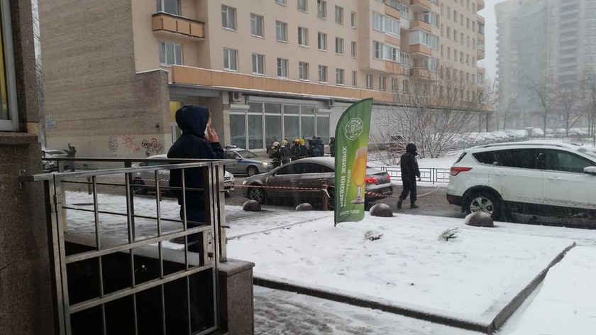 Νέος συναγερμός στη Ρωσία: Έκρηξη στην Αγία Πετρούπολη – Ένας τραυματίας (pics+vid)