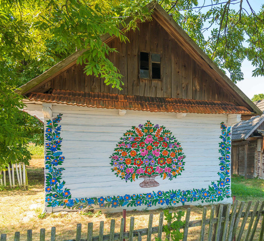 Ζαλίπιε: Το χωριό της Πολωνίας όπου όλα είναι γεμάτα ζωγραφιές λουλουδιών (pics)