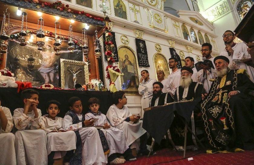 Σε βαρύ κλίμα πένθους η Ανάσταση στις χριστιανικές εκκλησίες της Αιγύπτου (Pics)