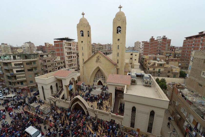Σε βαρύ κλίμα πένθους η Ανάσταση στις χριστιανικές εκκλησίες της Αιγύπτου (Pics)
