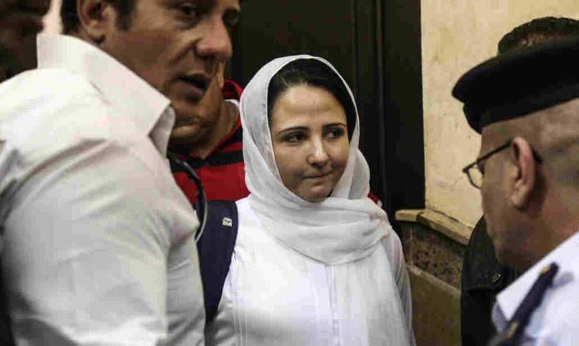 Αίγυπτος: Αθώα κρίθηκε η ακτιβίστρια Άγια Χιτζάζι μετά από τρία χρόνια στις φυλάκισης