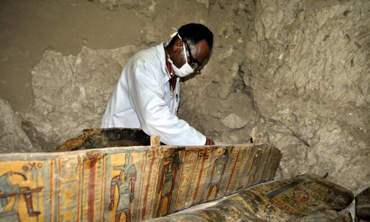 Μεγάλη ανακάλυψη στην Αίγυπτο - Στο «φως» έξι μούμιες (photos)