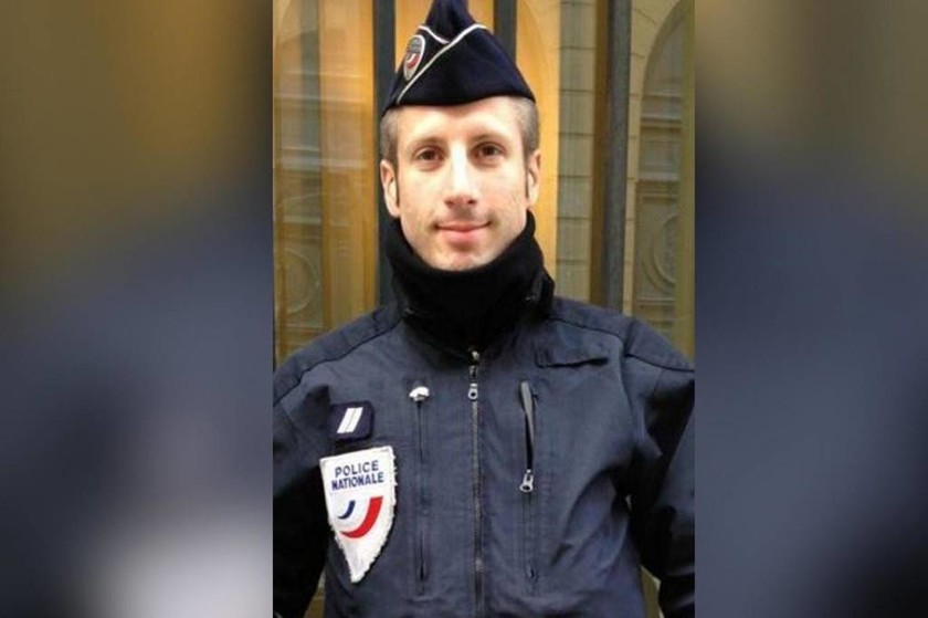 Επίθεση Γαλλία: Αυτός είναι ο αστυνομικός που έπεσε νεκρός από τα πυρά του τρομοκράτη (pic)