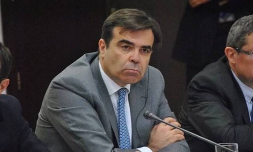 Institutions return to Athens on Monday, EU Commission spox Schinas says