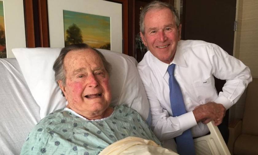 ΗΠΑ: Στο νοσοκομείο θα παραμείνει ο Τζορτζ Μπους ο πρεσβύτερος