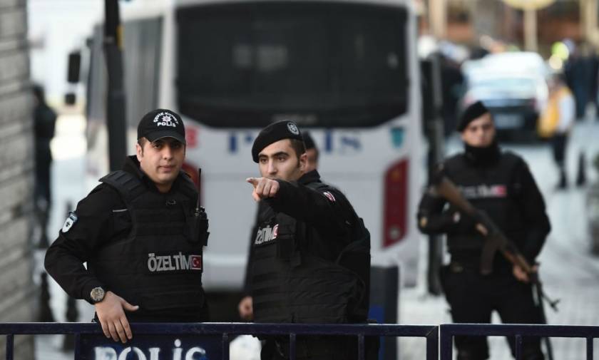 «Ολόκληρη η Τουρκία υπό σύλληψη»: Ο Ερντογάν βγάζει σε διαθεσιμότητα άλλους 9.103 αστυνομικούς