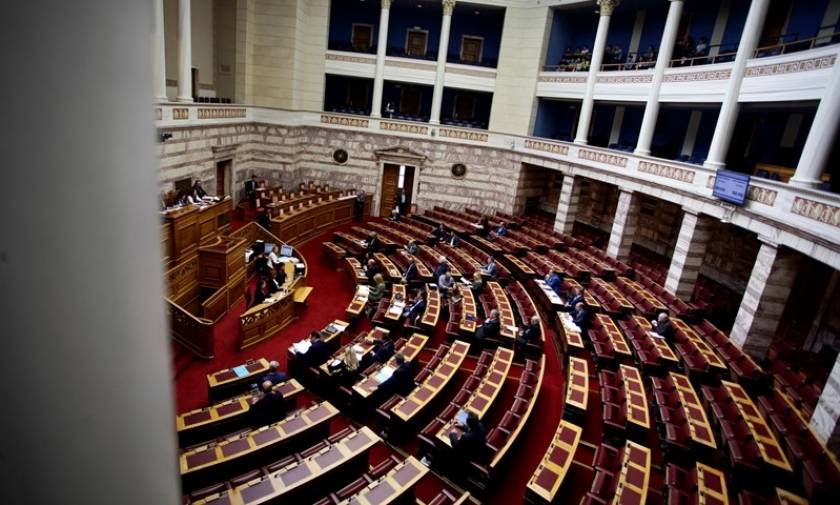 Βουλή: Με ονομαστική ψηφοφορία η επίμαχη τροπολογία για τις τελωνειακές παραβιάσεις
