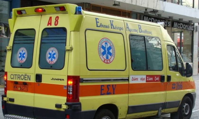 Σοκ στην Άρτα: 70χρονος πέθανε στο τιμόνι και μπούκαρε με το αυτοκίνητό του σε αυλή σπιτιού