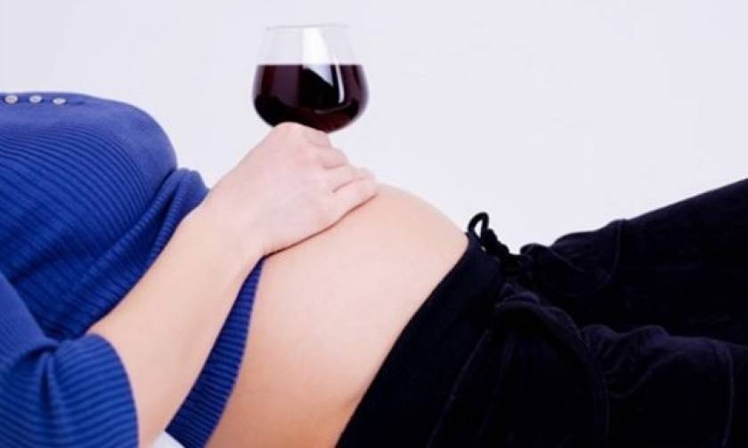 Εγκυμοσύνη και αλκοόλ: Ούτε ένα ποτηράκι...