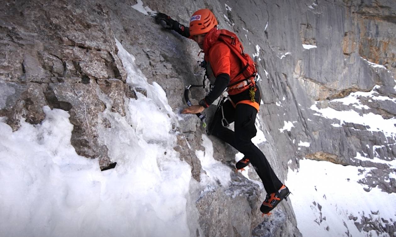 Πέθανε διάσημος ορειβάτης κατά τη διάρκεια αναρρίχησης στο Έβερεστ (Pics+Vid)