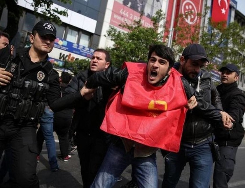 Πρωτομαγιά 2017 - Κωνσταντινούπολη: Συλλήψεις και δακρυγόνα πριν καν ξεκινήσει η πορεία (Pics)