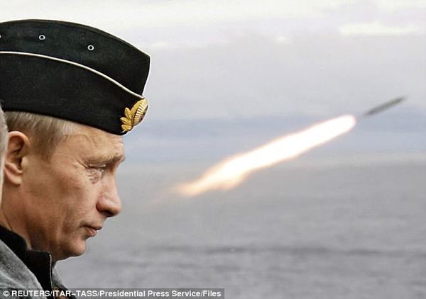 01EA764700000514 4462928 Baranetz also said Putin has developed nuclear missiles that can a 190 1493650644532