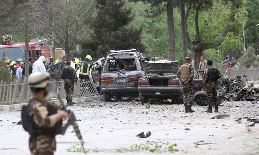 Αφγανιστάν: Επίθεση αυτοκτονίας σε αυτοκίνητα του ΝΑΤΟ – Οκτώ νεκροί και πολλοί τραυματίες