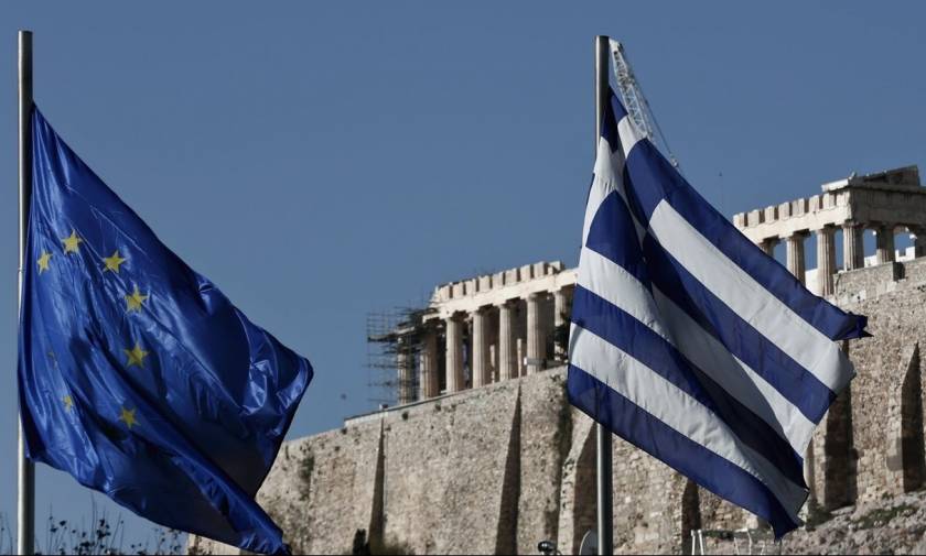 Αυστριακός Τύπος: Η Αθήνα «καταπίνει» συμφωνία λιτότητας έως το 2021