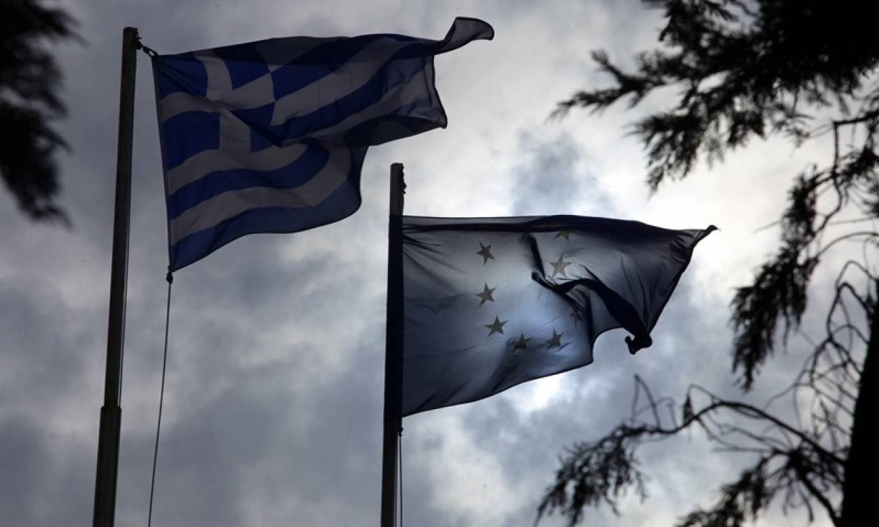 Οι Βρυξέλλες αναθεωρούν την ανάπτυξη στην Ελλάδα - Εκκρεμούν προς ψήφιση εκατό μέτρα
