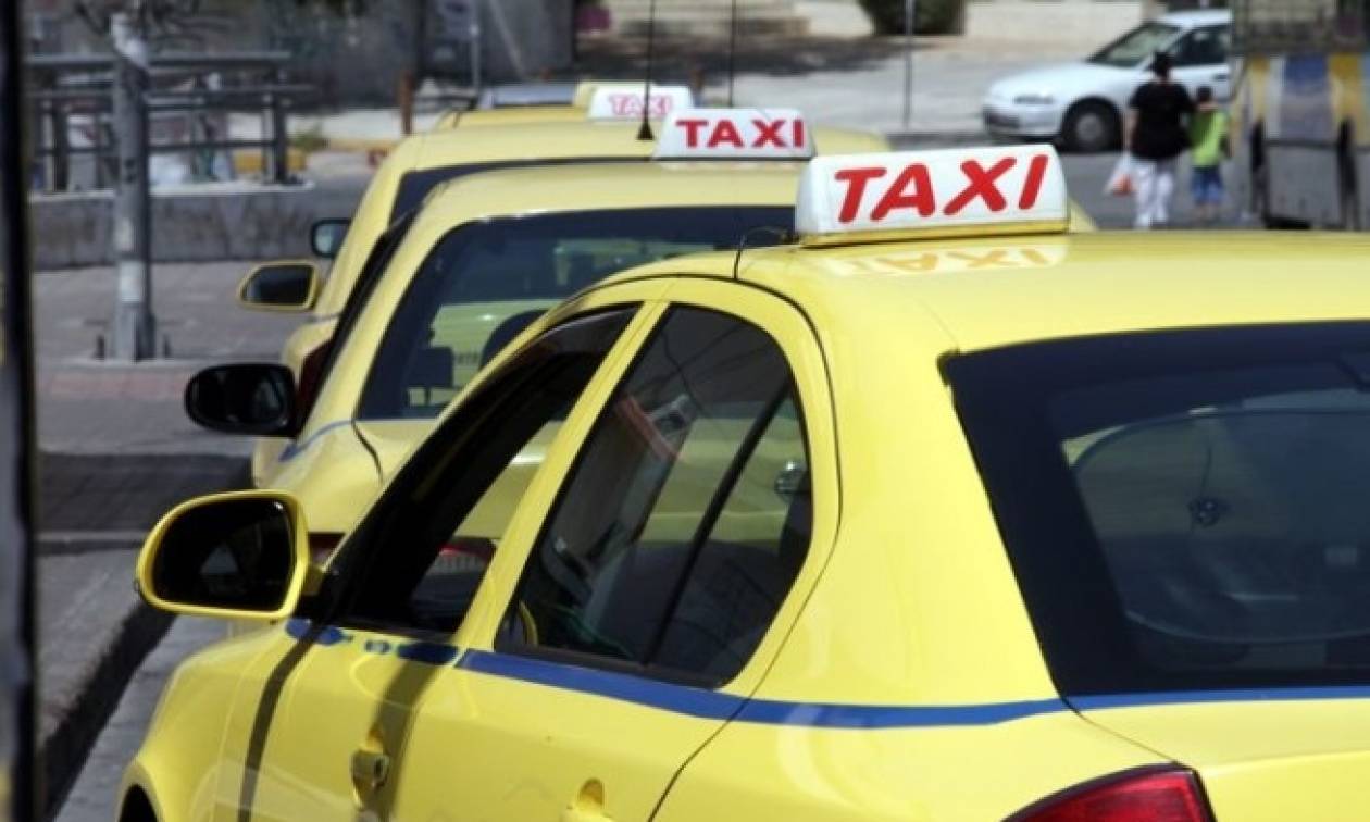 Συνελήφθησαν 31 οδηγοί ταξί για παρεμβάσεις στα ταξίμετρα - Πώς γινόταν η κομπίνα (vid)