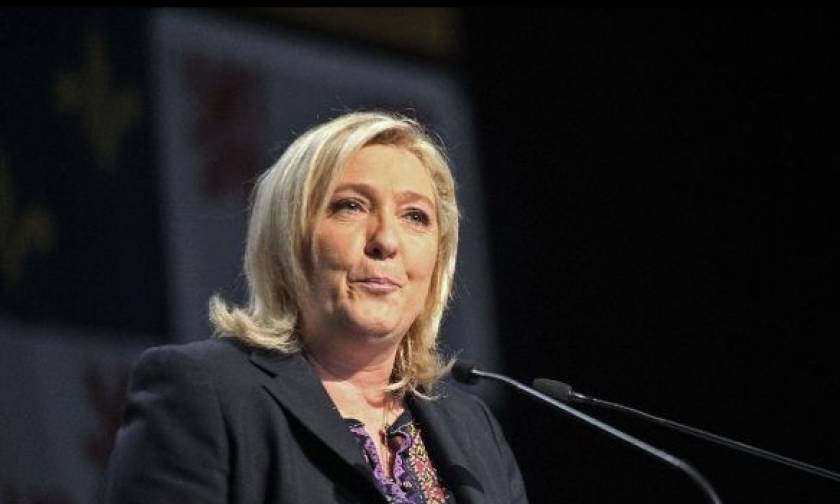 Εκλογές Γαλλία: Η Λεπέν ρίχνει «πόρτα» στο Politico και το Charlie Hebdo
