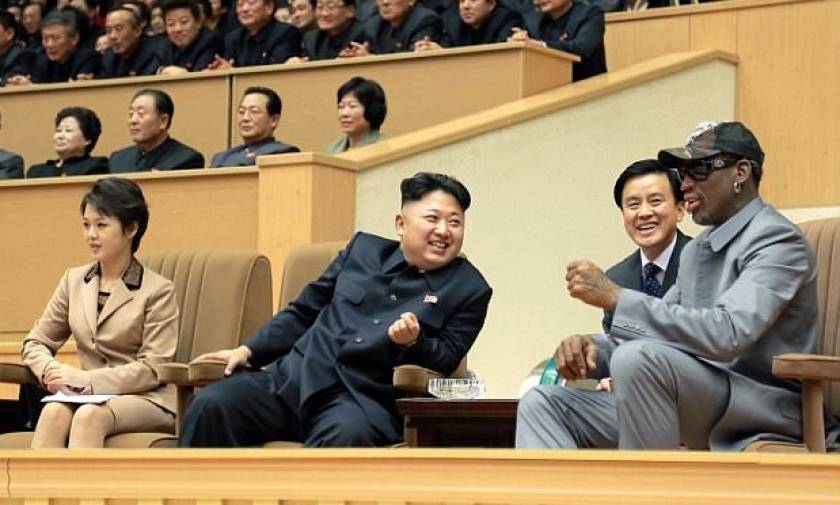 Ο Ντένις Ρόντμαν στο πλευρό του Κιμ Γιονγκ Ουν: Δεν θέλει να βομβαρδίσει κανέναν! (pics+vid)