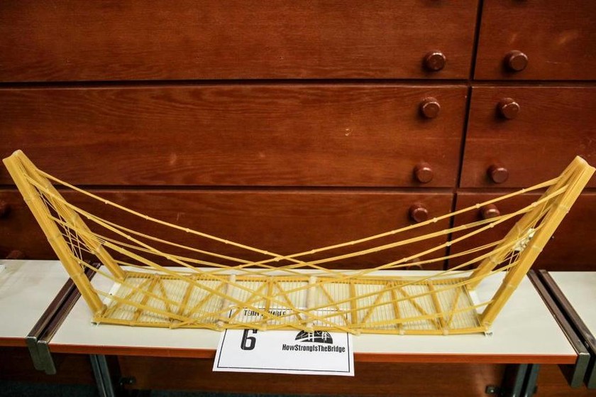 Εσύ ήξερες πως υπάρχει διεθνής διαγωνισμός κατασκευής γεφυρών από… σπαγγέτι; (pics)