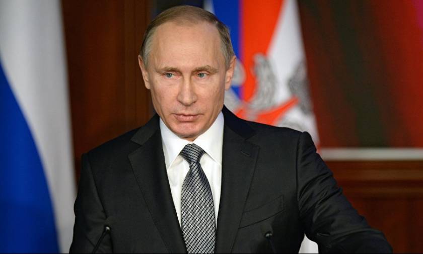 Πούτιν: Δεν έχουμε καμία ανάμειξη στην «απόλυση» του αρχηγού του FBI