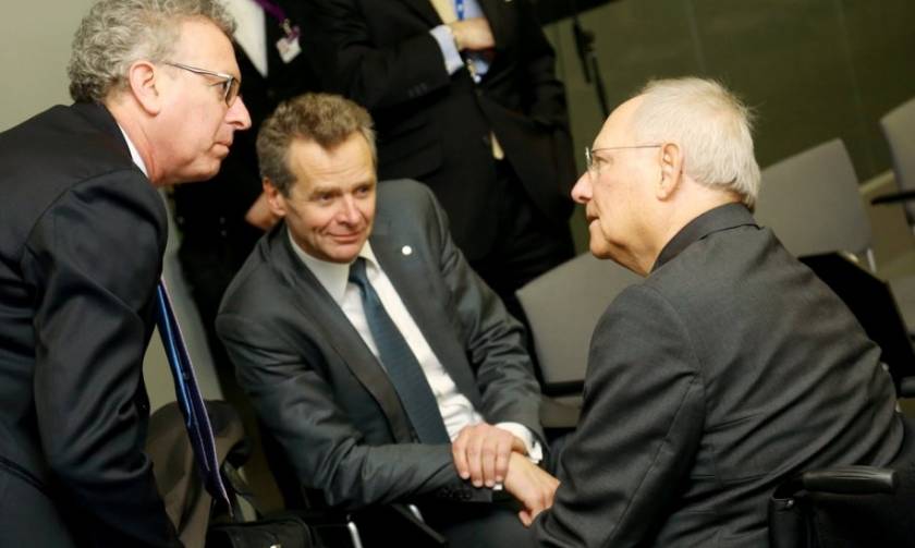 Σύνοδος G7: Μυστική συνάντηση Σόιμπλε - Τόμσεν για λύση μέχρι 15 Ιουνίου